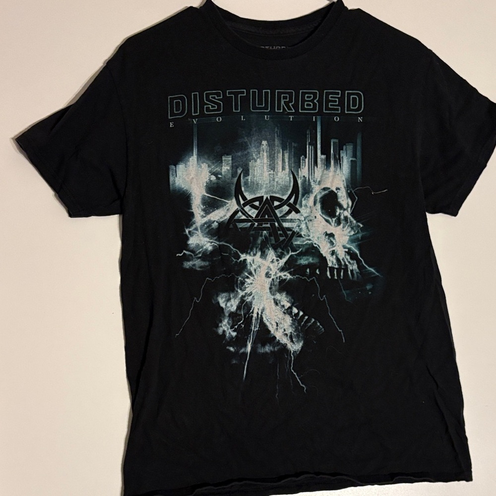 Disturbed concert tee. Evolution tour Black Graphic Tee